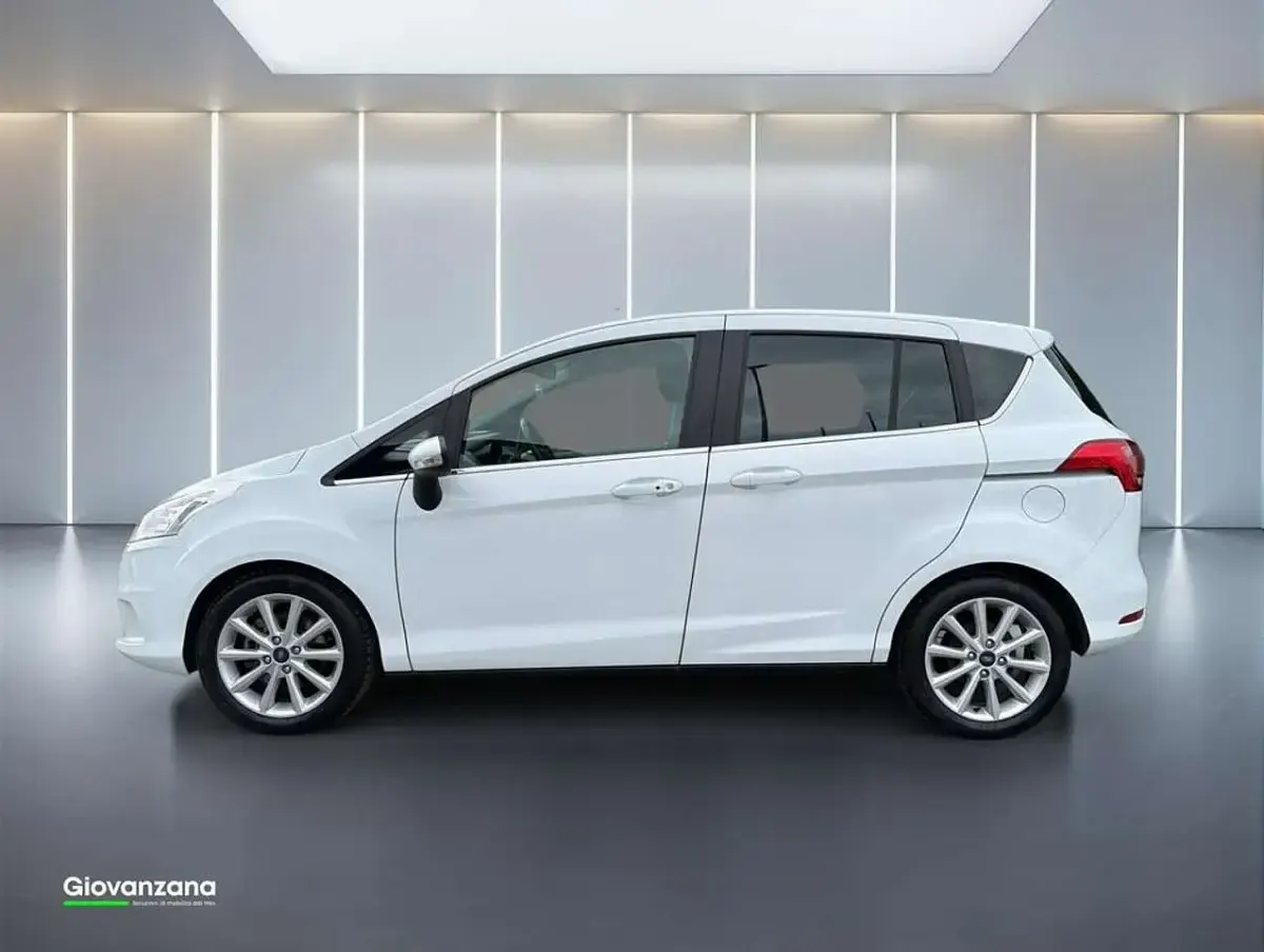 Usata Ford B-MAX Titanium 75 CV (55 kW) 2017 Bianco Monovolume