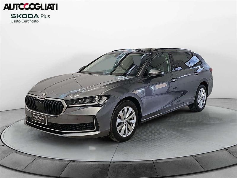 Usata Skoda Superb Style 150 CV (110 kW) 2024 Grigio graphite metallizzato Station wagon