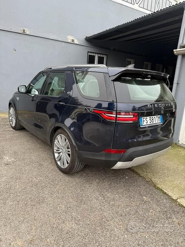 Usata Land Rover Discovery 5 HSE 241 CV (177 kW) 2018 Blu SUV