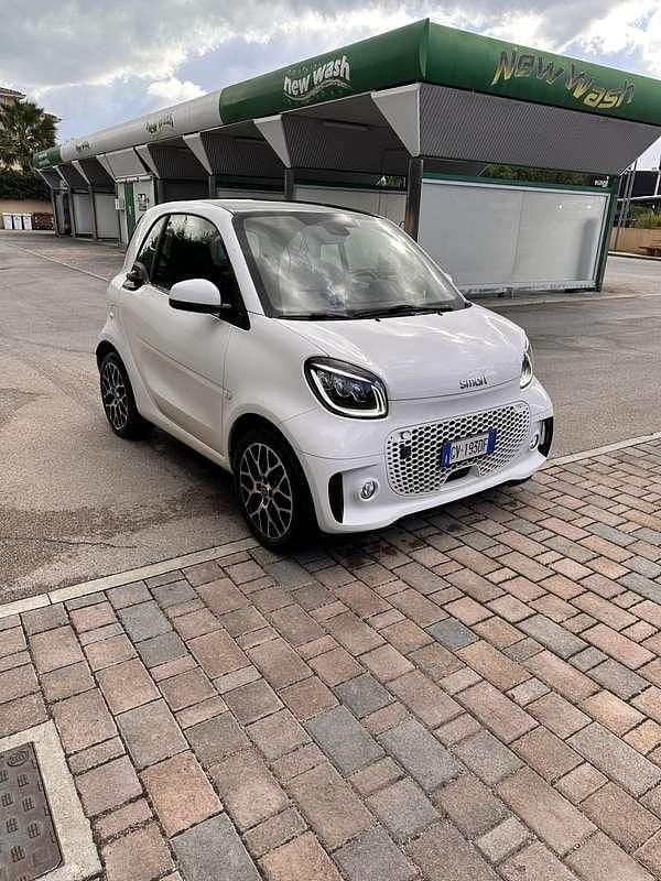 Usata Smart ForTwo Coupé Prime 41 kW (56 CV) 2024 Utilitaria
