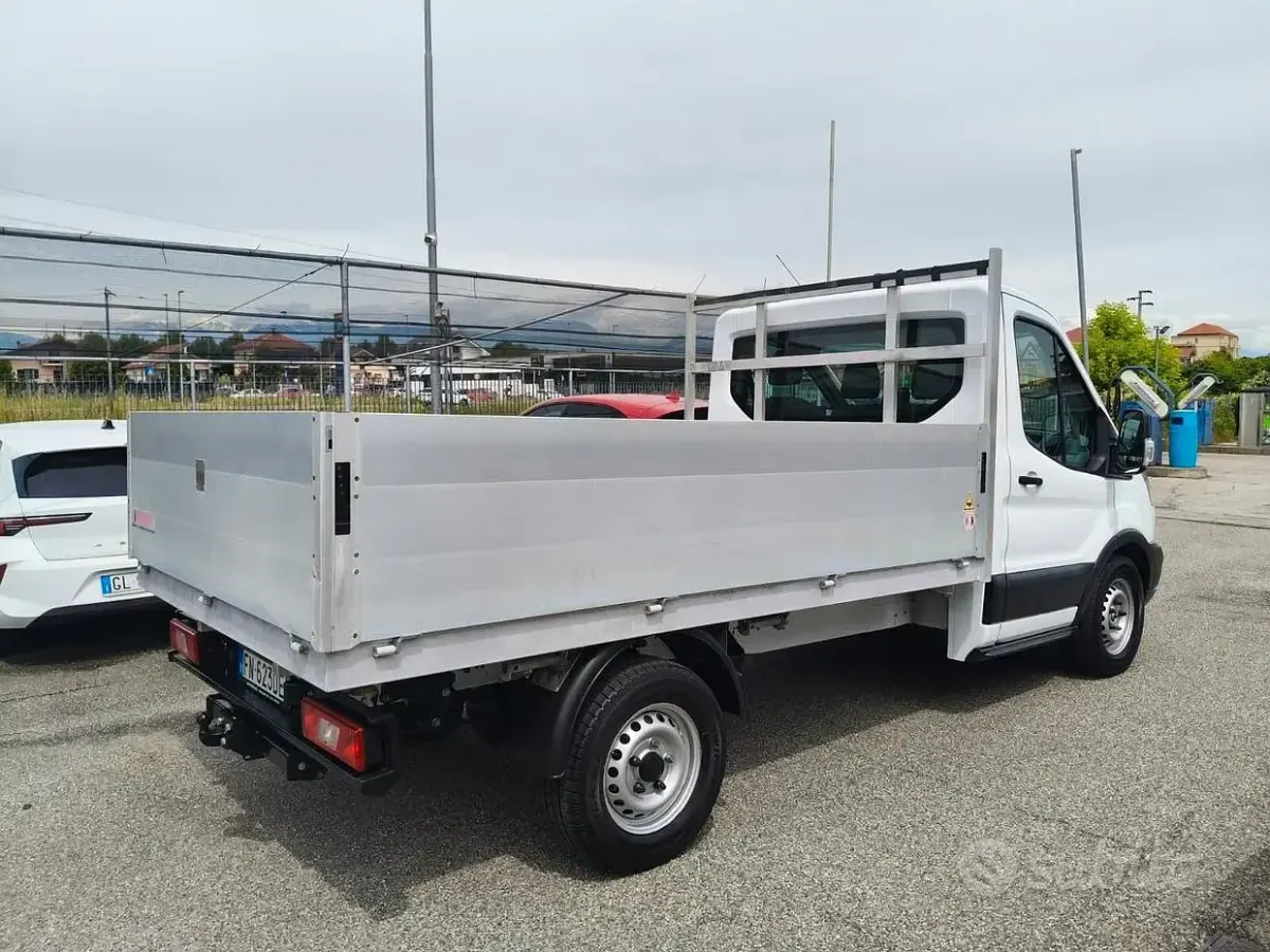 Usata Ford Transit Trend 131 CV (96 kW) 2018 Bianco Cabrio