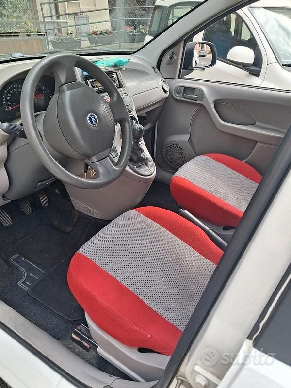 Usata Fiat Panda 4x4 69 CV (50 kW) 2006 Bianco Utilitaria