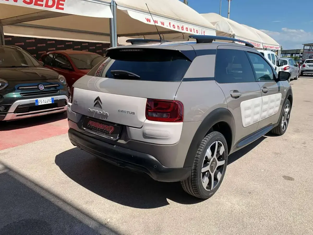 Usata Citroën C4 Shine 99 CV (72 kW) 2016 Marrone SUV