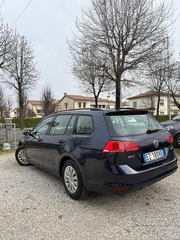 Usata VW Golf VII Comfortline 89 CV (65 kW) 2015 Blu Station wagon