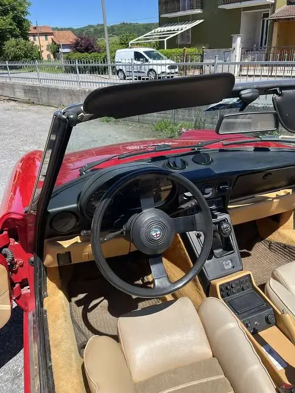 Usata Alfa Romeo Spider 122 CV (89 kW) 1991 Cabrio