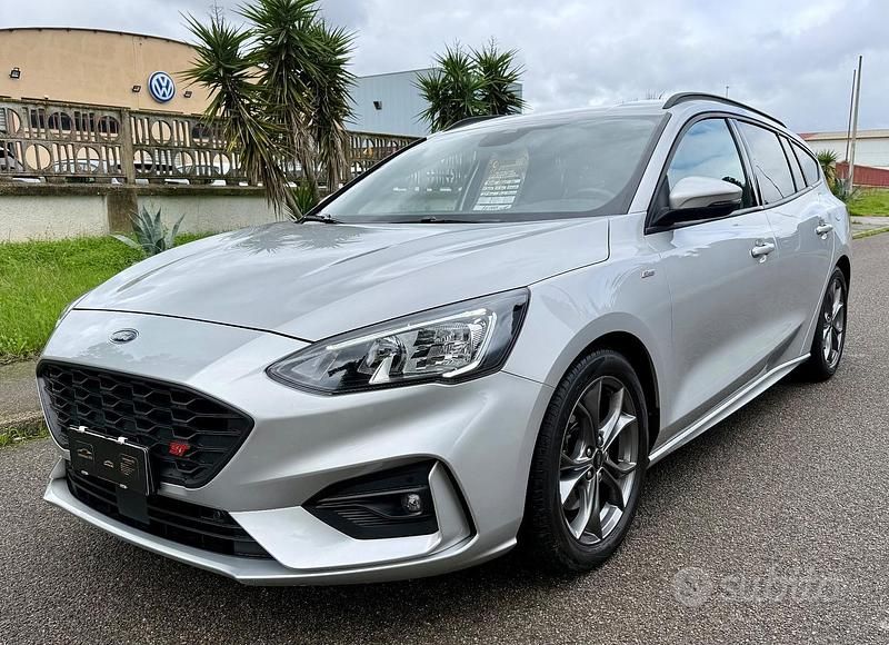 Usata Ford Focus ST 120 CV (88 kW) 2021 Grigio Station wagon
