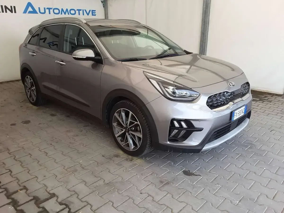 Usata Kia Niro 105 CV (77 kW) 2019 Argento SUV
