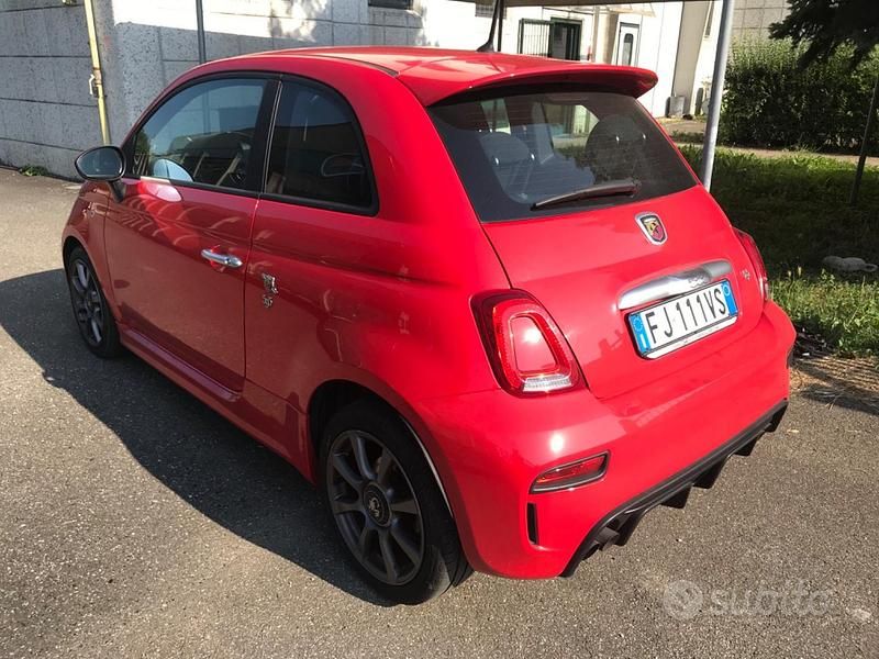 Usata Abarth 595 145 CV (106 kW) 2017 Rosso Berlina