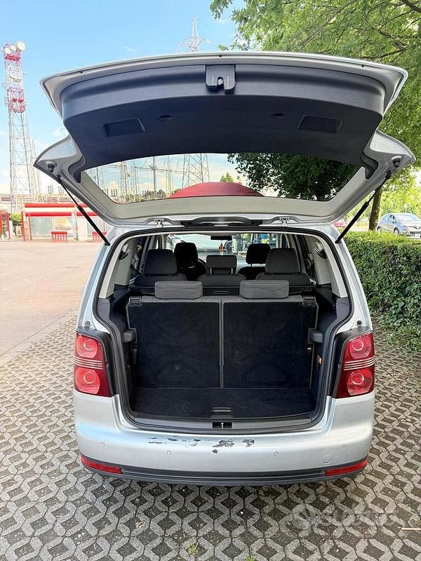 Usata VW Touran 2007 Marrone Monovolume