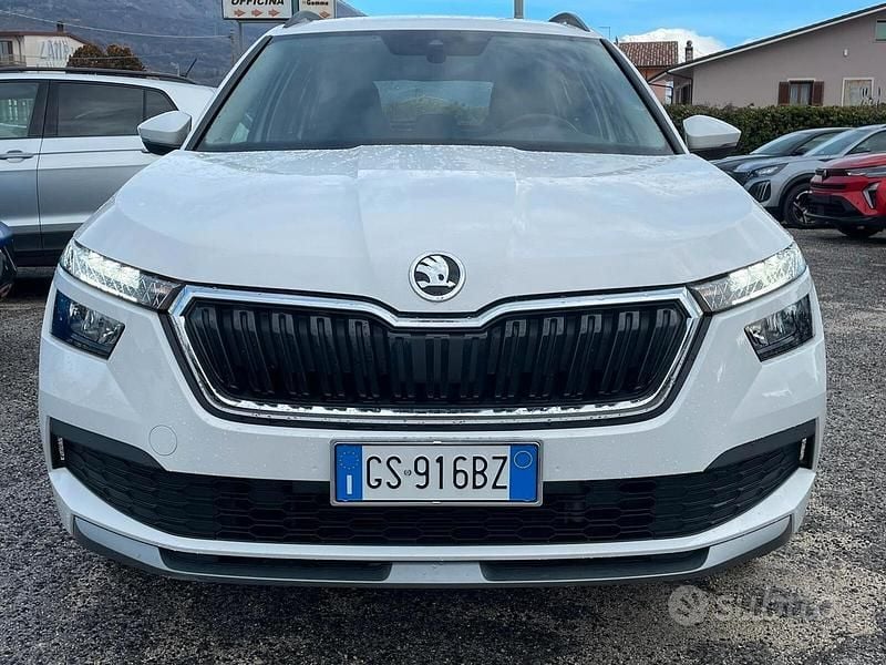 Usata Skoda Kamiq Ambition 95 CV (69 kW) 2023 Bianco SUV