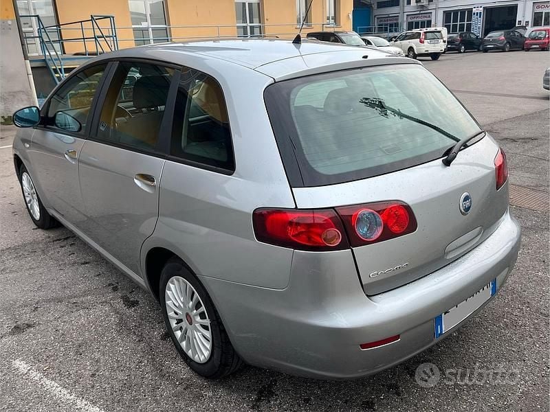 Usata Fiat Croma 2007 Grigio Station wagon
