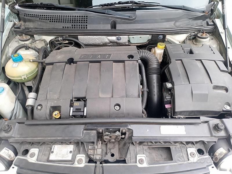 Usata Fiat Stilo 103 CV (75 kW) 2002 Grigio Berlina