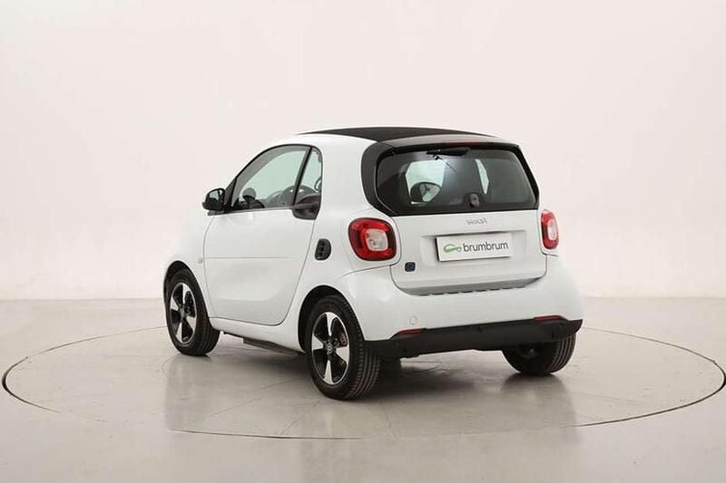 Usata Smart ForTwo Coupé Passion 41 kW (56 CV) 2020 Bianco Utilitaria
