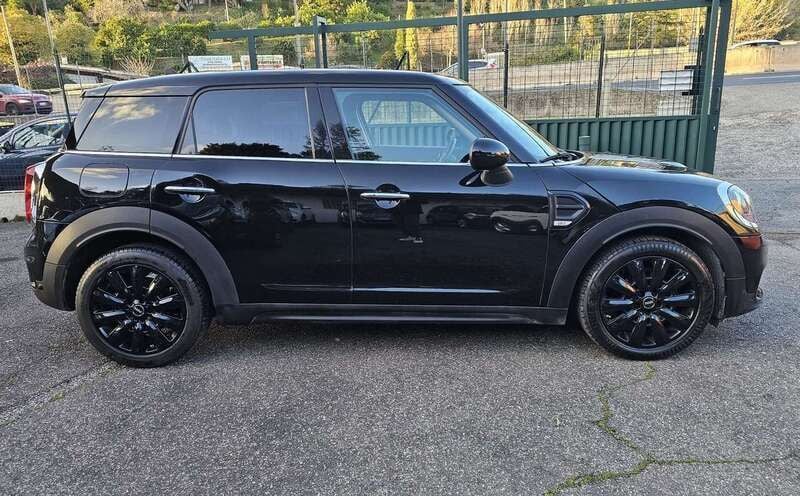 Usata Mini One Countryman Hype 102 CV (75 kW) 2018 Nero SUV