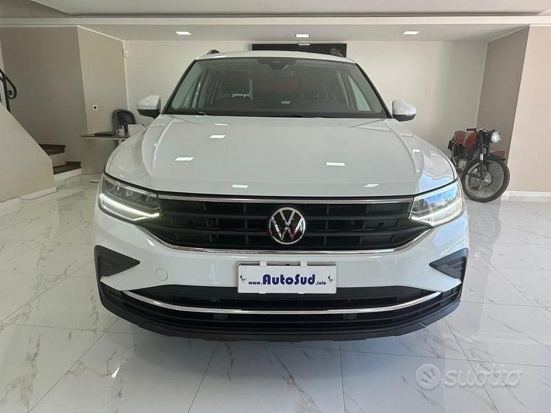 Usata VW Tiguan Life 150 CV (110 kW) 2022 Bianco SUV
