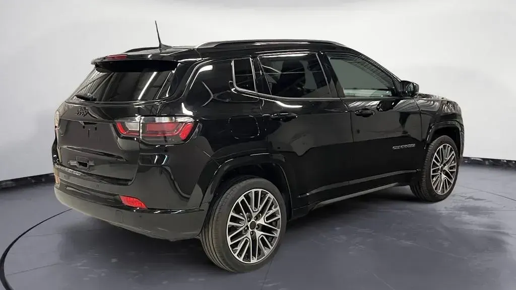 Usata Jeep Compass Summit 131 CV (96 kW) 2025 Nero SUV