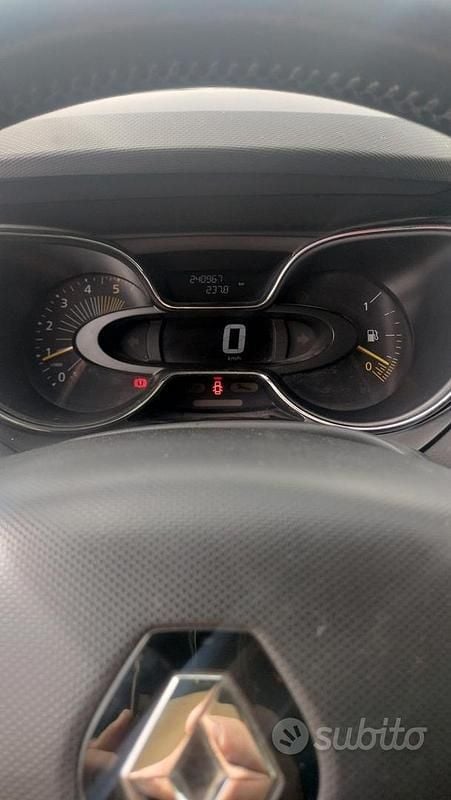 Usata Renault Captur 90 CV (66 kW) 2014 Nero SUV