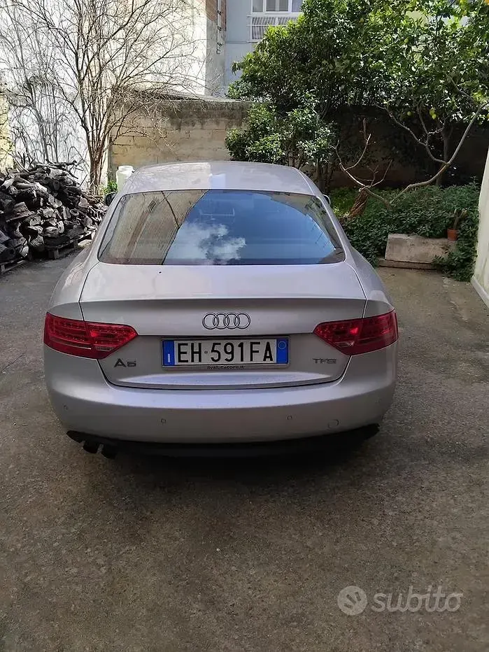 Usata Audi A5 160 CV (117 kW) 2011 Grigio Coupé