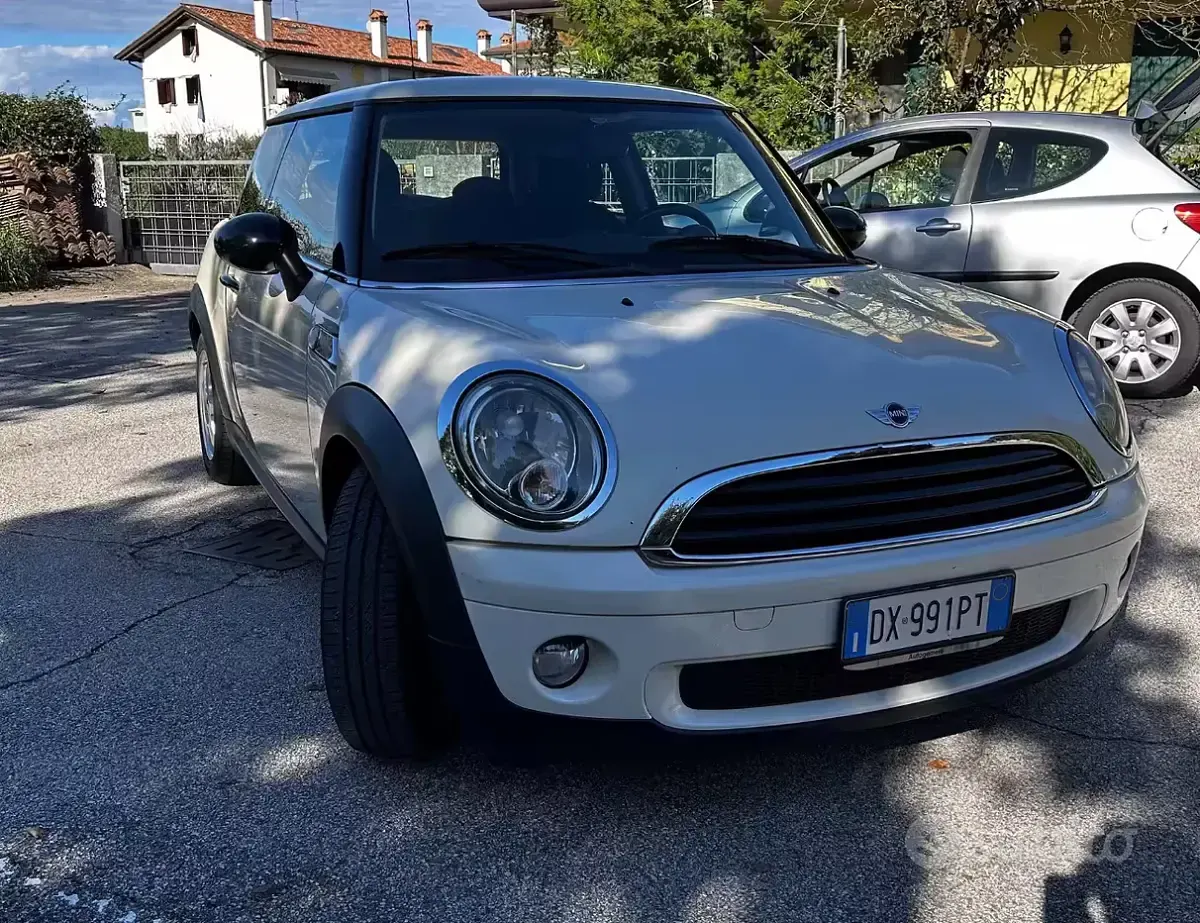 Usata Mini ONE 75 CV (55 kW) 2009 Bianco Utilitaria