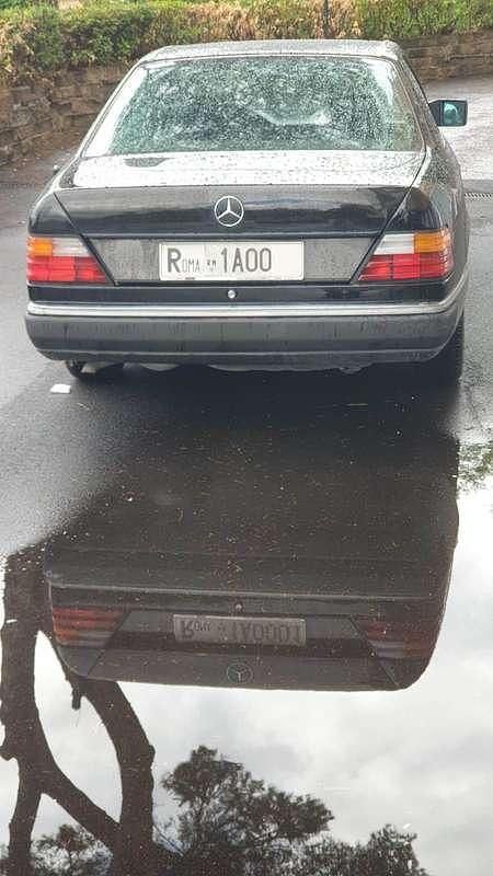 Usata Mercedes 230 136 CV (100 kW) 1992 Nero Coupé