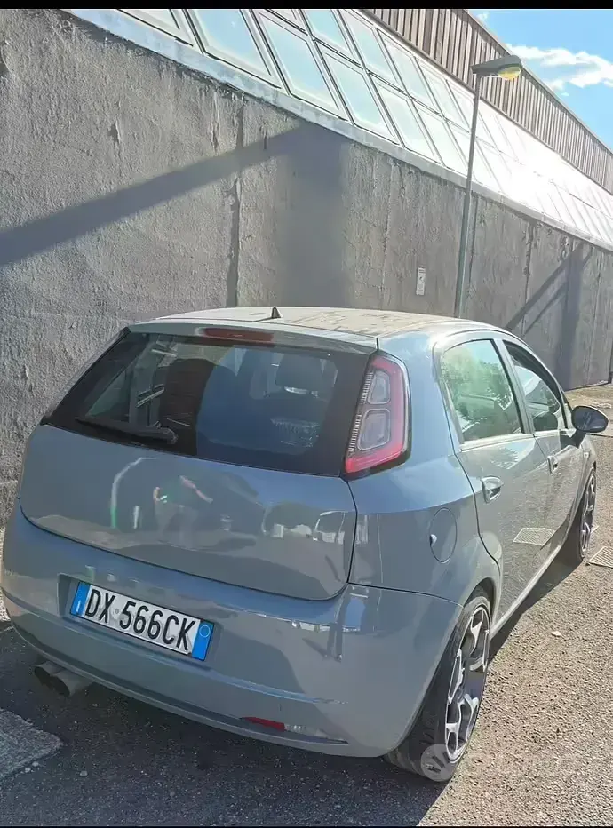 Usata Fiat Grande Punto 120 CV (88 kW) 2009 Grigio Utilitaria