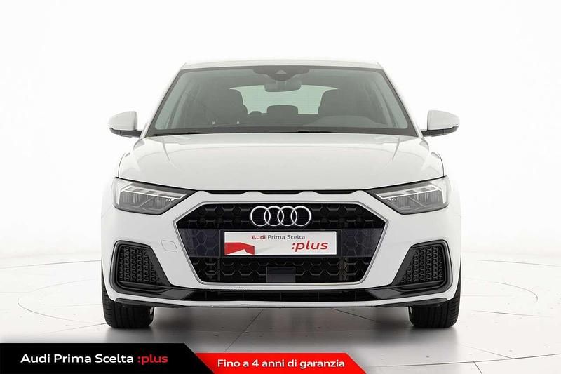 Usado Audi A1 Advanced 116 CV (85 kW) 2025 Blanco SUV