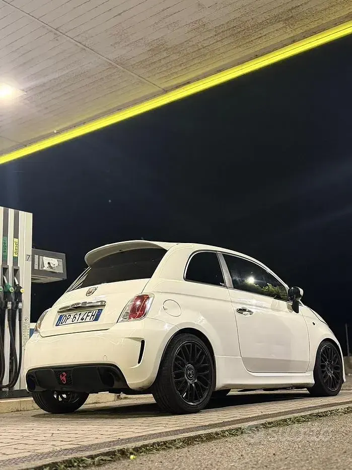 Usata Abarth 500 135 CV (99 kW) 2008 Bianco Utilitaria