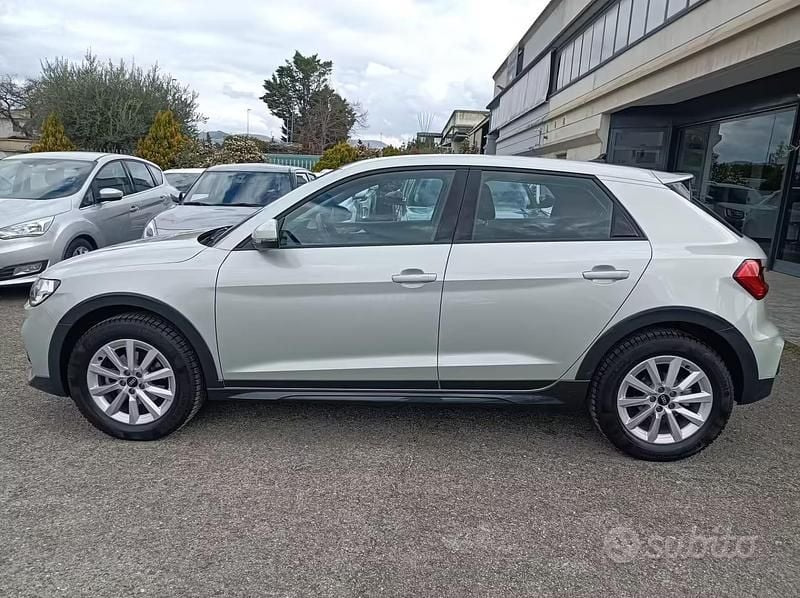Usata Audi A1 Business 110 CV (80 kW) 2023 Grigio SUV