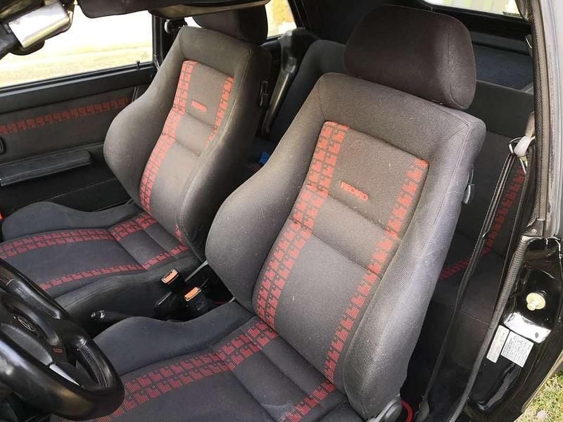 Usata VW Golf Cabriolet Sportline 75 CV (55 kW) 1991 Nero Cabrio