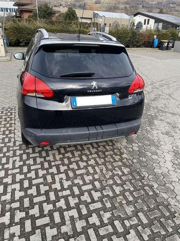 Usata Peugeot 2008 Allure 114 CV (83 kW) 2014 Nero SUV
