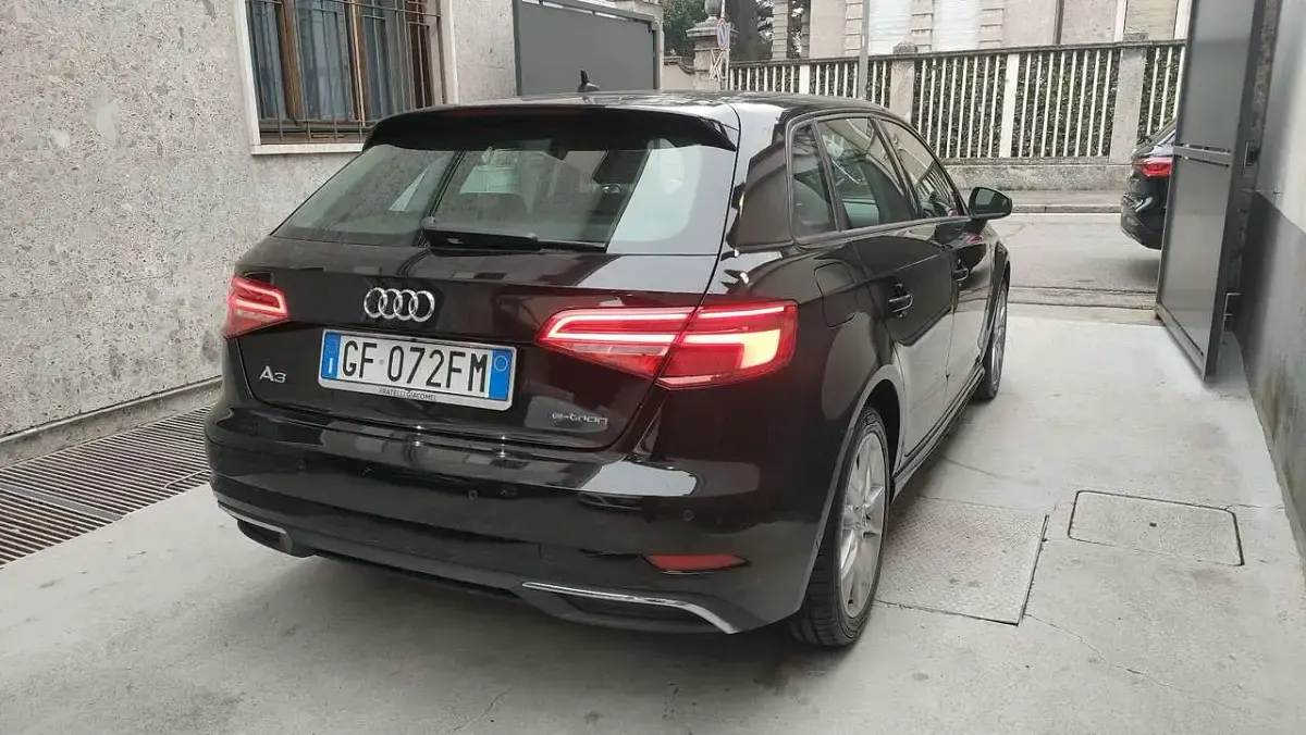 Usata Audi A3 Sportback e-tron Ambiente 150 CV (110 kW) 2017 Nero Utilitaria