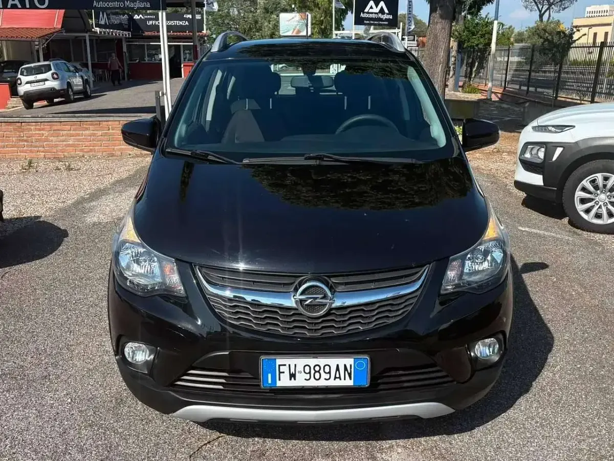 Usata Opel Karl Rocks S 73 CV (53 kW) 2019 Nero Utilitaria