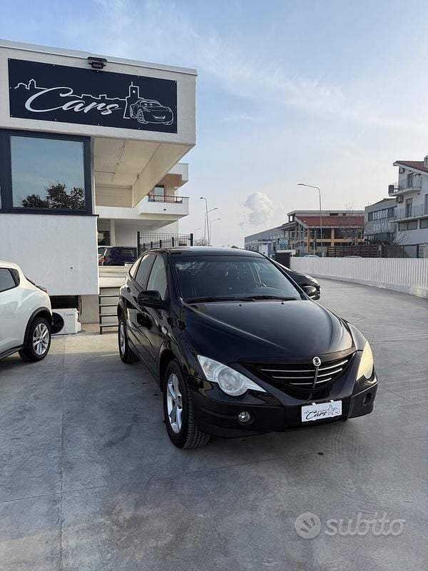 Usata Ssangyong (KGM) Actyon 141 CV (103 kW) 2006 Nero SUV