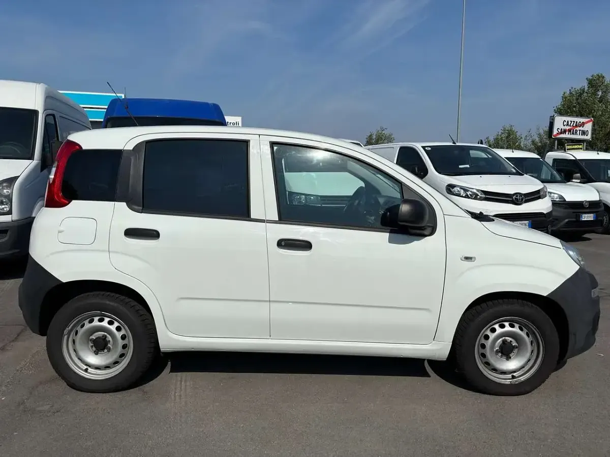 Usata Fiat Panda 95 CV (69 kW) 2018 Bianco Utilitaria