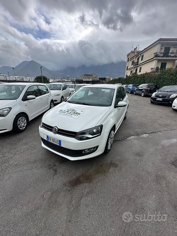 Usata VW Polo Comfortline 70 CV (51 kW) 2013 Bianco Utilitaria