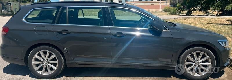 Usata VW Passat 150 CV (110 kW) 2015 Grigio Station wagon