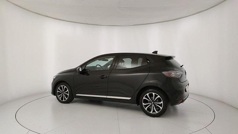 Usata Renault Clio V Techno 91 CV (66 kW) 2025 Nero Utilitaria