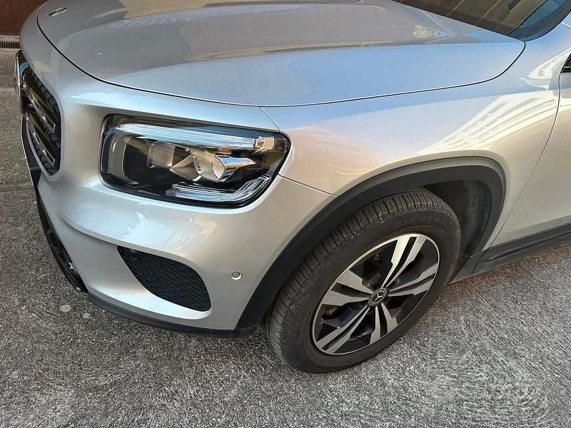 Usata Mercedes GLB180 2020 Grigio SUV