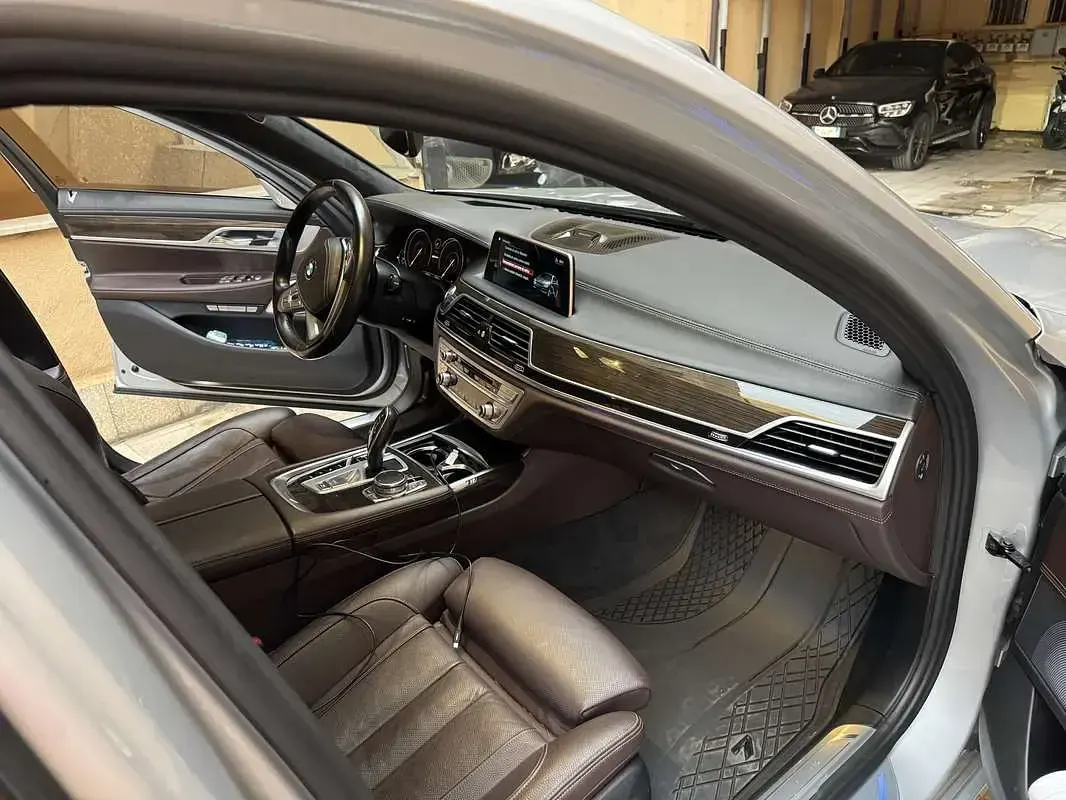 Usata BMW 740 326 CV (239 kW) 2016 Berlina