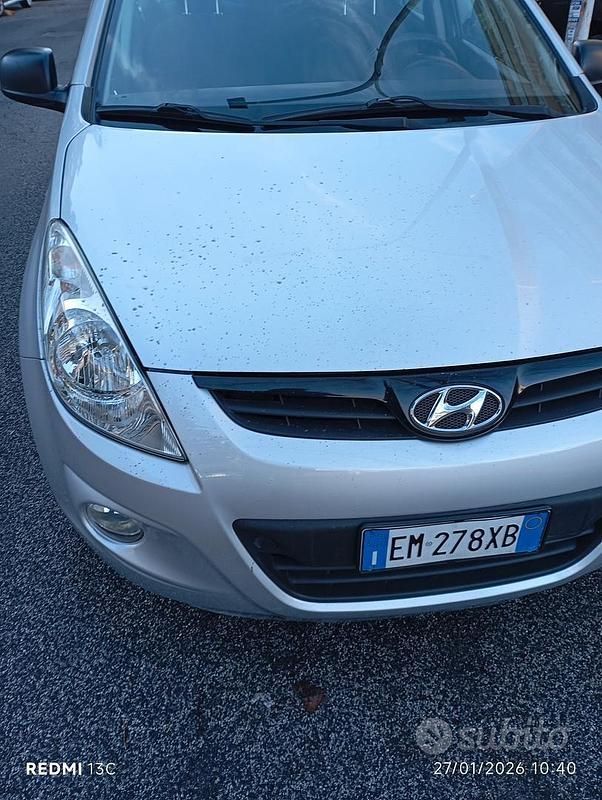 Usata Hyundai i20 2012 Grigio Utilitaria