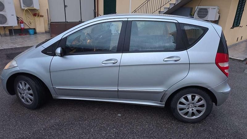 Usata Mercedes 170 Elegance 110 CV (80 kW) 2006 Utilitaria