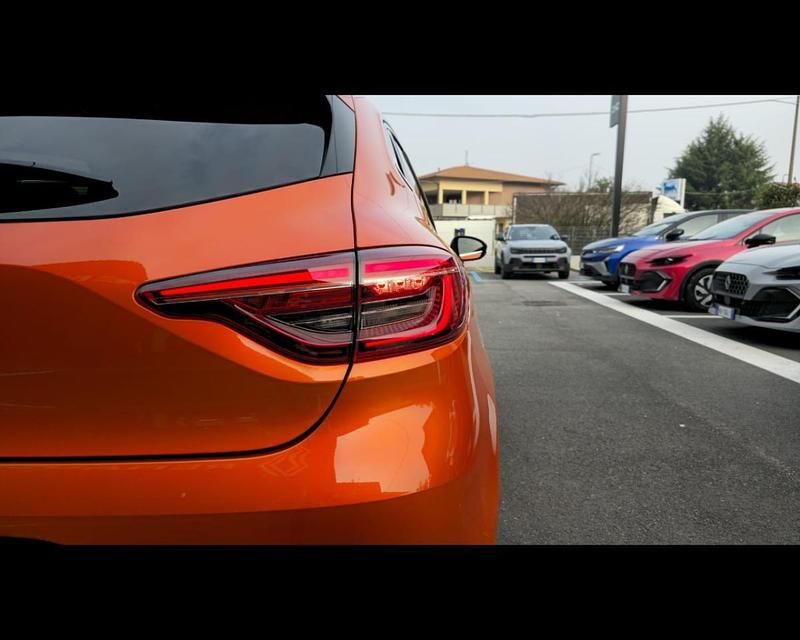 Usata Renault Clio V Techno 90 CV (66 kW) 2023 Blu Utilitaria