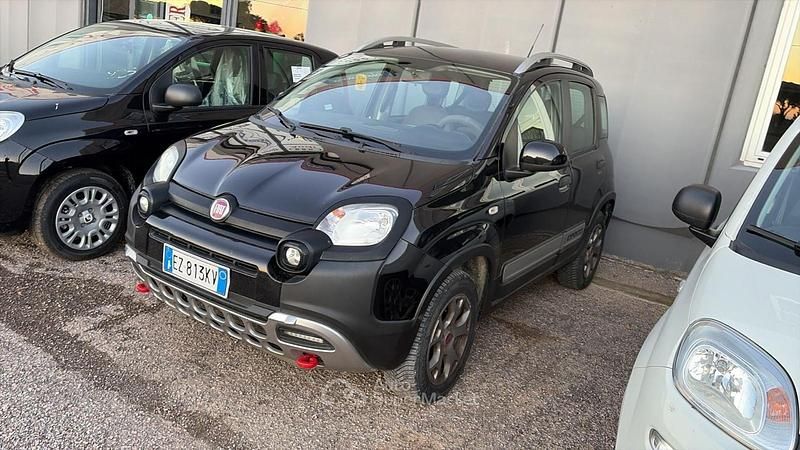 Usata Fiat Panda Cross Cross 80 CV (58 kW) 2015 Nero Utilitaria