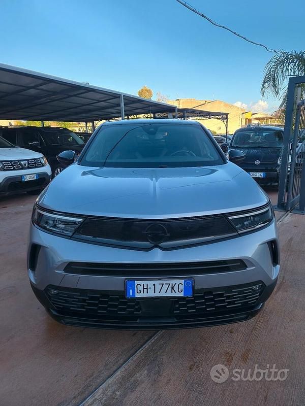 Usata Opel Mokka GS Line 135 CV (99 kW) 2022 Grigio SUV