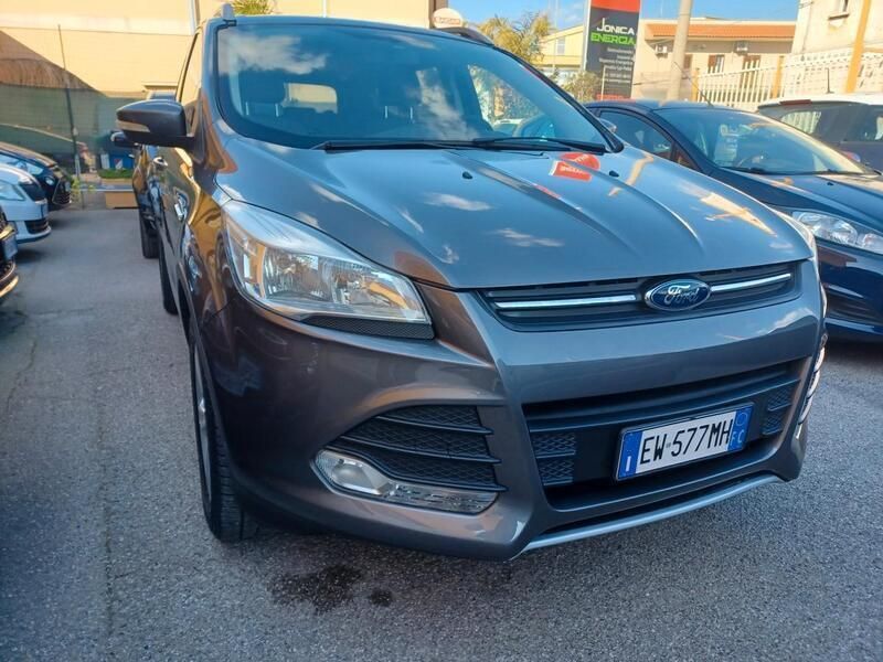Usata Ford Kuga Titanium 115 CV (84 kW) 2014 Grigio SUV