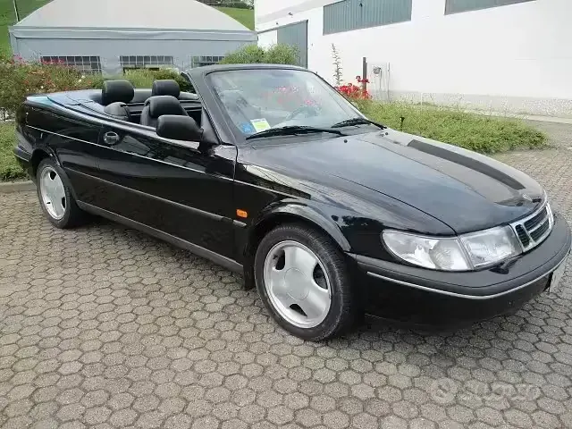 Usata Saab 900 Cabriolet 131 CV (96 kW) 1996 Nero Cabrio