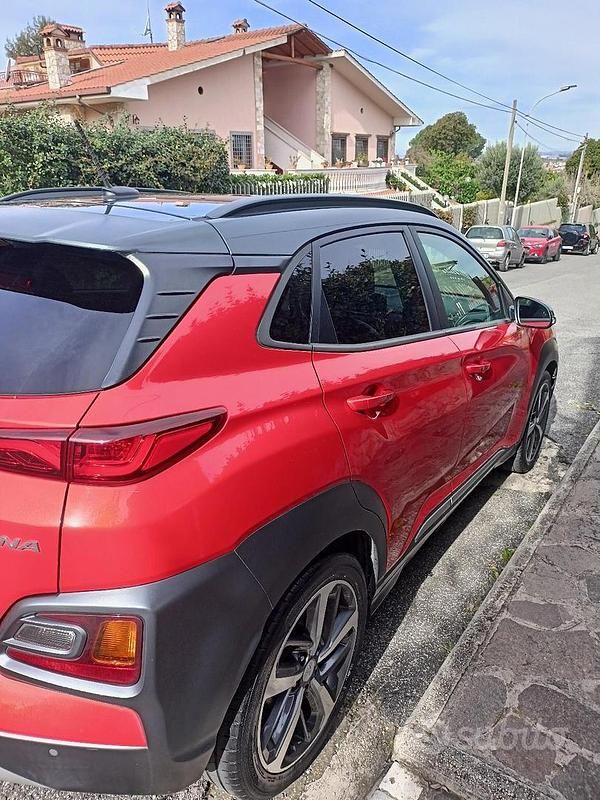 Usata Hyundai Kona 120 CV (88 kW) 2017 Rosso SUV