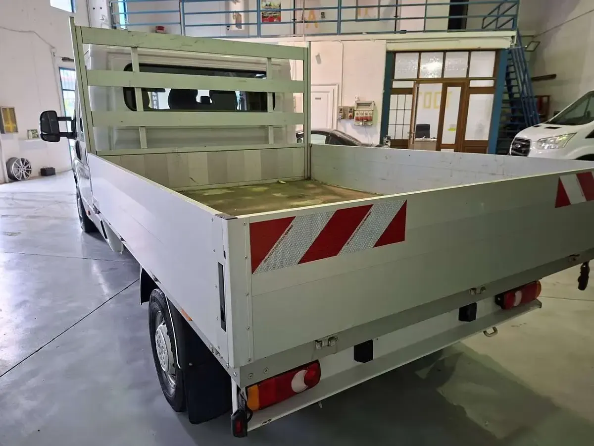Usata Opel Movano 140 CV (102 kW) 2024 Bianco Furgone