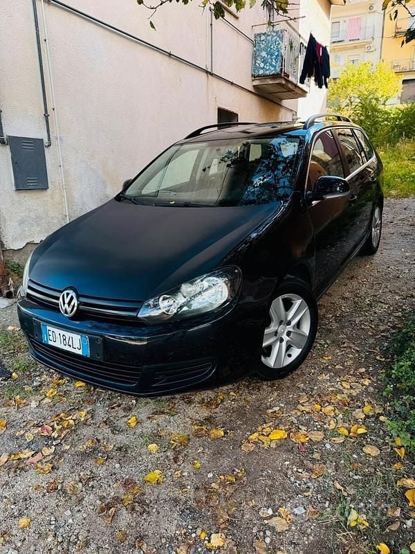 Usata VW Golf VI 105 CV (77 kW) 2010 Nero Utilitaria