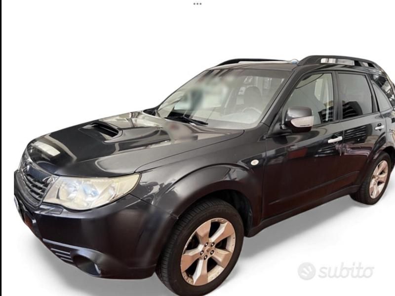 Usata Subaru Forester Exclusive+ 147 CV (108 kW) 2011 Nero SUV